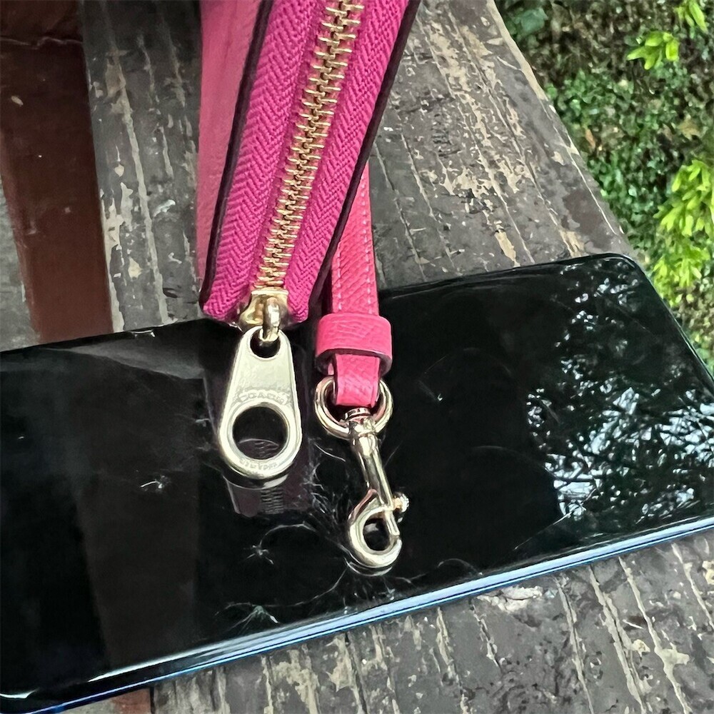 COACH Long Zip-Around Wallet PINK Smooth Leather w GOLD Hardware AUTHENTIC - Picture 6 of 11